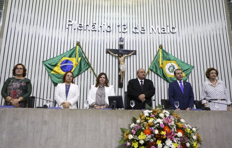 Sessão solene marca o Dia Internacional do Consumidor na Assembleia