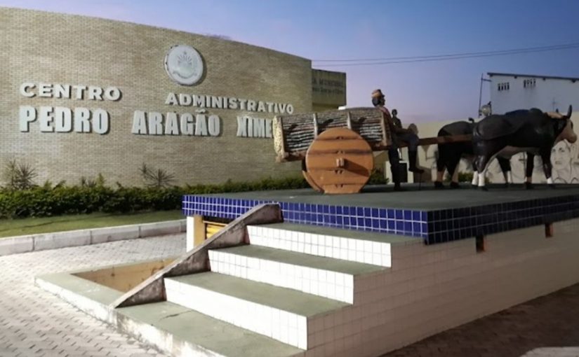 Improbidade: MPCE pede condenação de ex-prefeito de Ibiapina por ter mantido funcionária fantasma como gerente administrativo