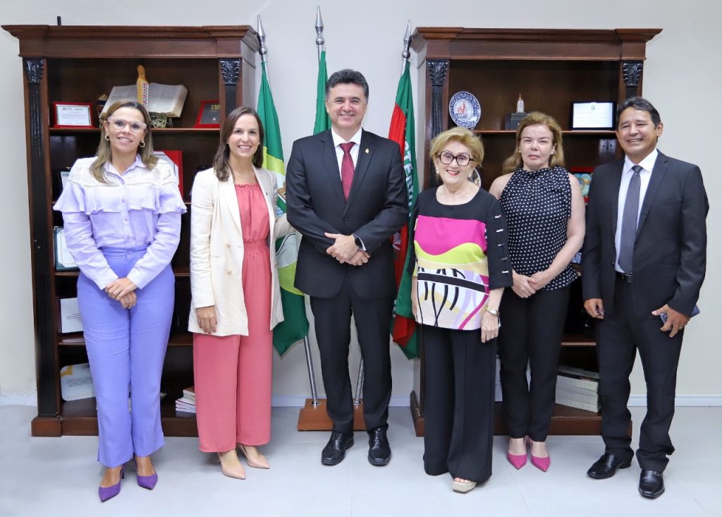 PGJ recebe primeira-dama do Estado Lia Freitas e conhece estruturação do Programa Estadual de Combate à Fome