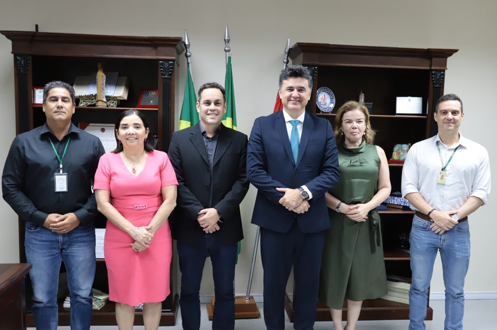 PGJ recebe secretário da Fazenda do Ceará e dialoga sobre fortalecimento de cooperação entre instituições