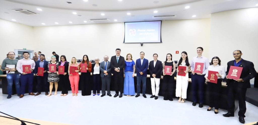 MPCE empossa novos servidores para atuação na capital e no interior do Estado