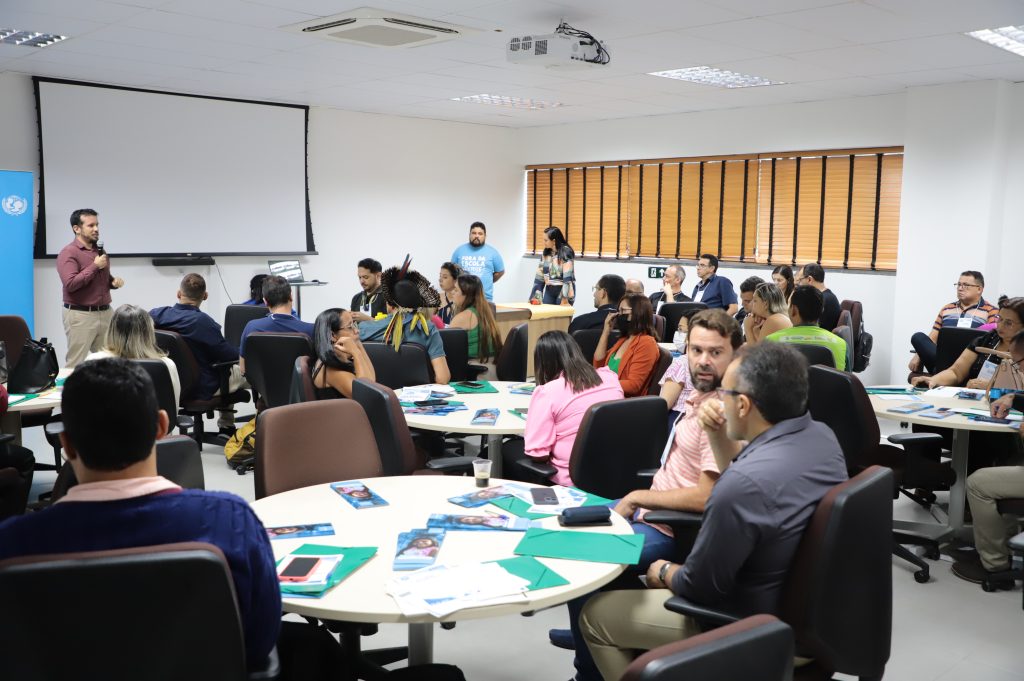 Evasão e abandono escolar no ensino médio são temas de oficina realizada pelo MPCE e entidades parceiras