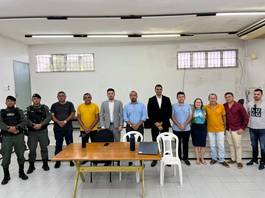 MPCE, autoridades públicas e sociedade civil de Bela Cruz definem medidas de enfrentamento às ameaças e ataques nas escolas