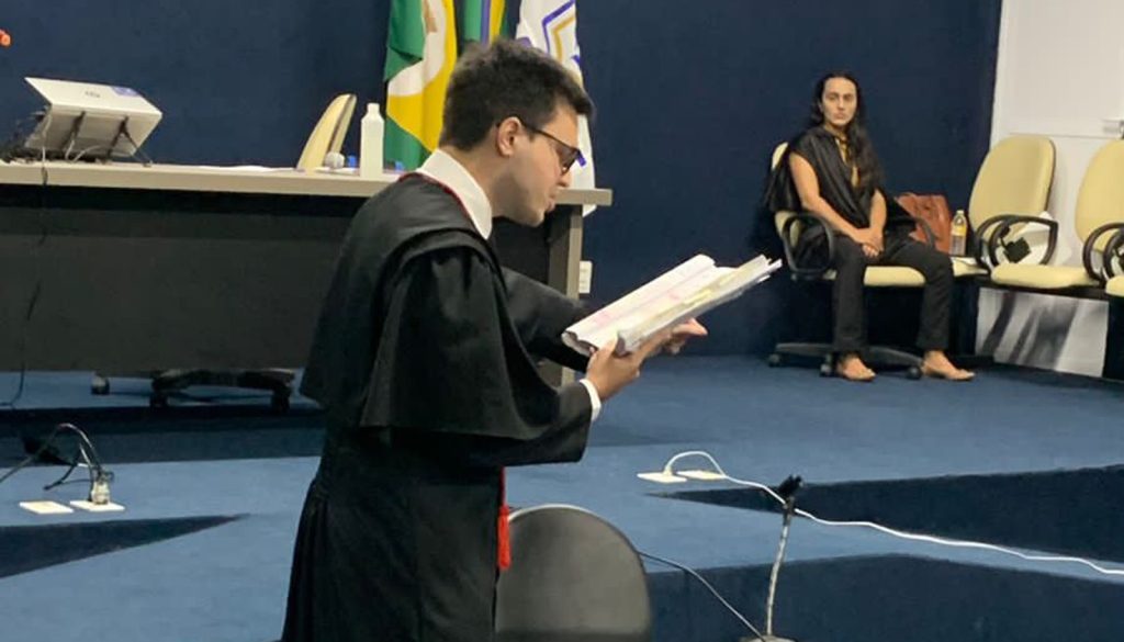 Após ação do MPCE, Justiça condena homem a 20 anos de prisão por tentativa de feminicídio em Quixadá 