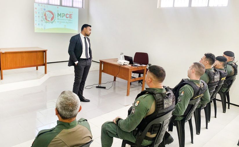MPCE discute diálogo interinstitucional e atuação policial com forças de segurança pública de Uruoca e Martinópole
