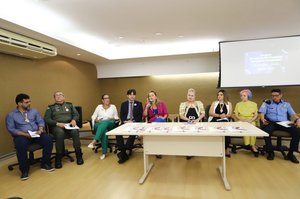 MPCE comemora 50 anos do Programa Nacional de Imunização e discute garantia de acesso da população de áreas vulneráveis à vacinação