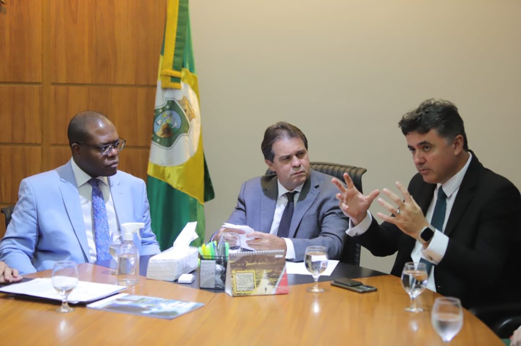 MPCE participa de reunião com ministro Silvio Almeida sobre prevenção e combate à violência no Ceará 