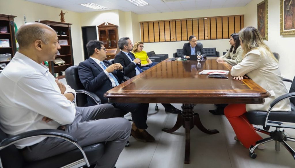 PGJ assina contrato para construção da nova sede das Promotorias de Justiça de Maranguape