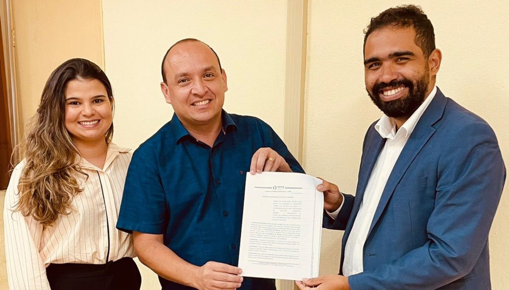 MPCE assina convênio para prefeitura de Milhã garantir acolhimento e assistência a vítimas de violência 