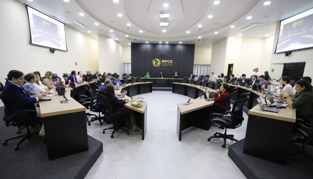 MP do Ceará discute procedimentos para investigar candidatos que violem legislação eleitoral em 2024