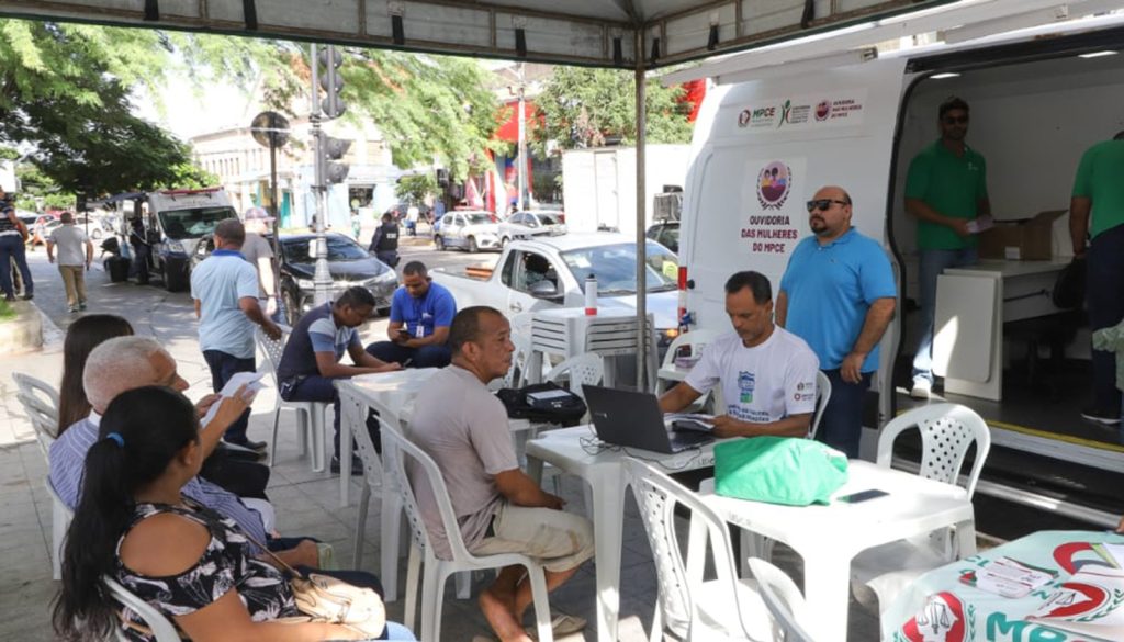 Ouvidoria na Praça e Decon Viajante atendem moradores de Sobral nesta quinta (11) 