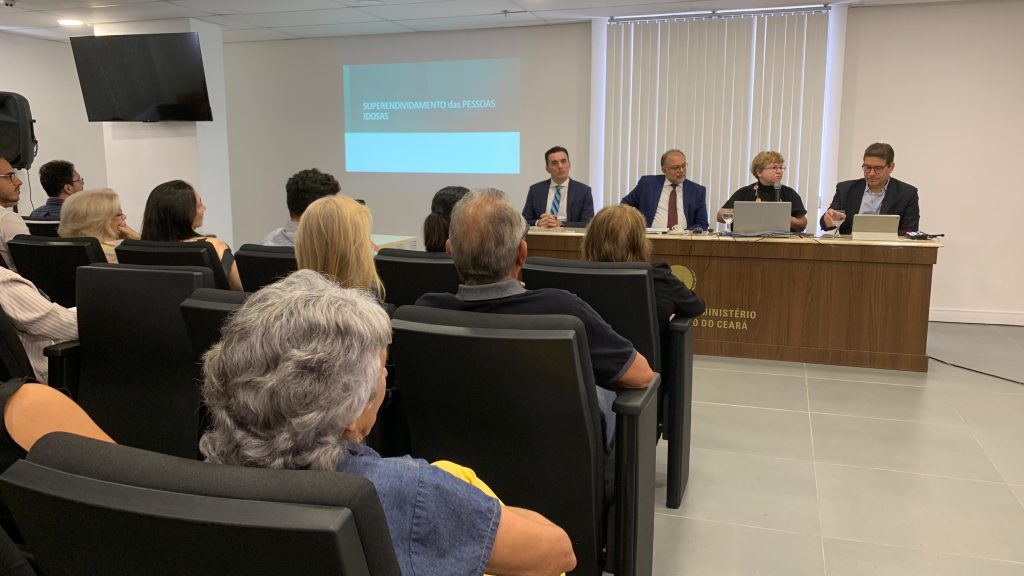 MP do Ceará discute desafios financeiros e superendividamento da pessoa idosa  