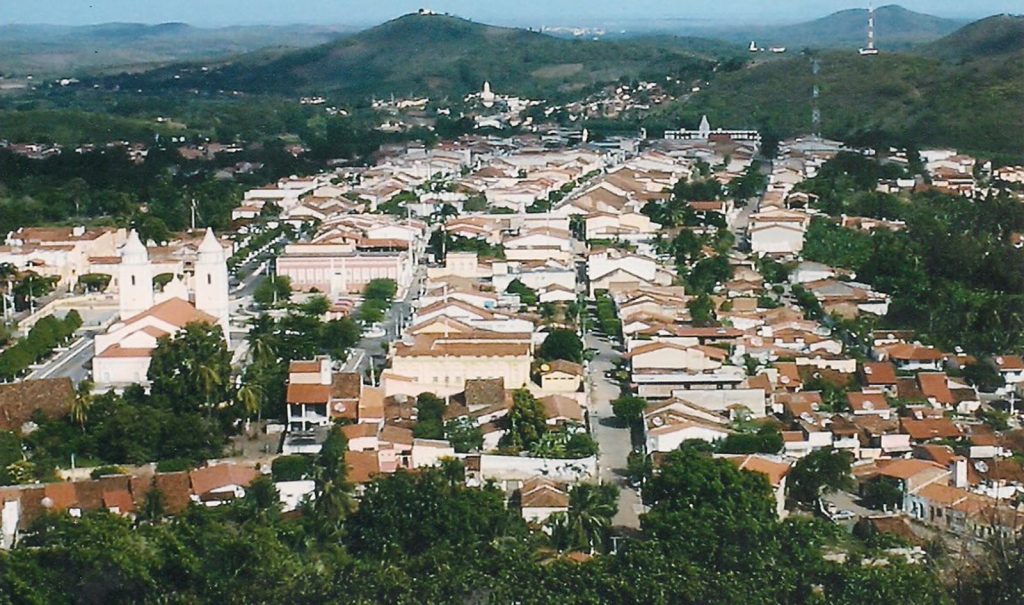 Após ação do MP do Ceará, Justiça dá prazo de 72 horas para Prefeitura de Baturité se manifestar sobre realização de concurso público