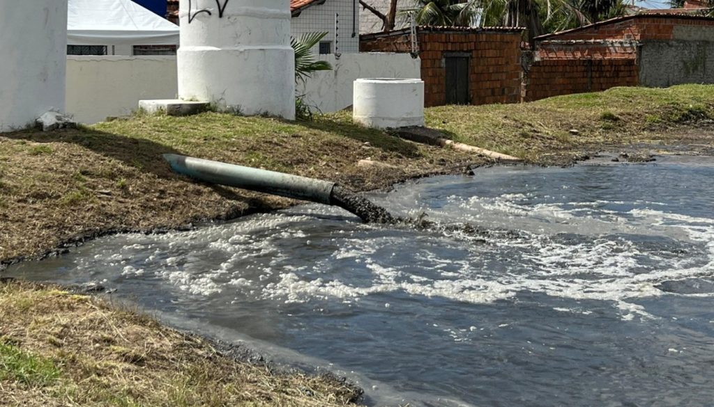 MP do Ceará investiga ausência de licença ambiental em estação de tratamento de esgoto de Fortaleza