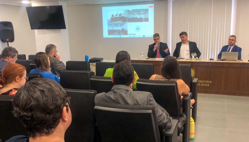 Palestra do MP do Ceará debate fiscalização de crimes eleitorais na internet  
