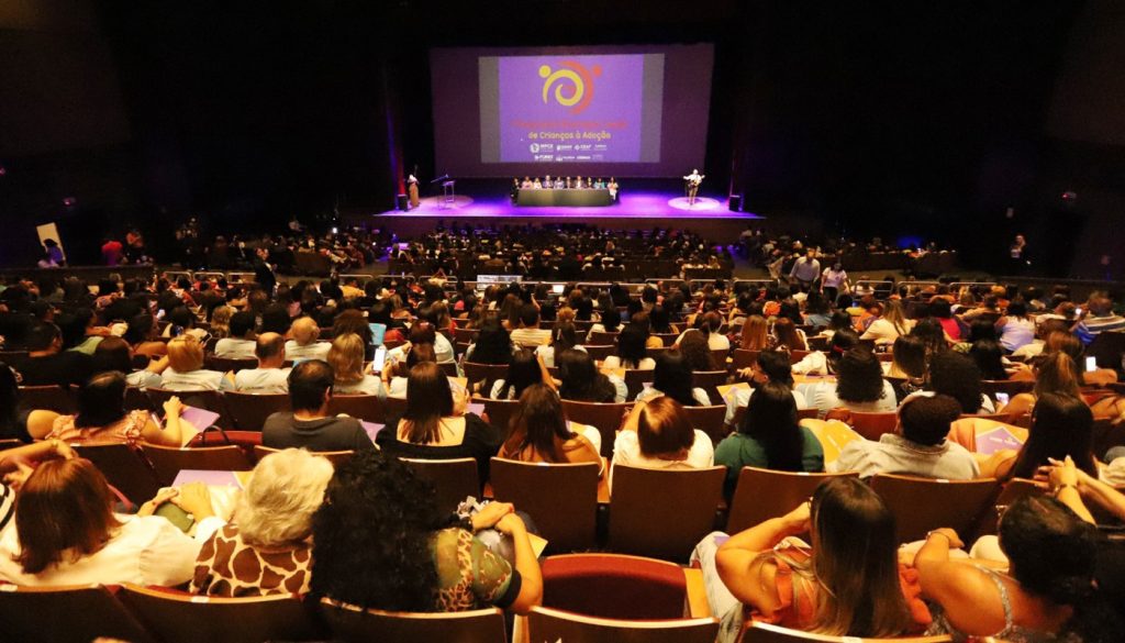 Seminário do MP do Ceará reúne representantes de todo o estado para debater entrega legal de crianças à adoção e direitos da primeira infância