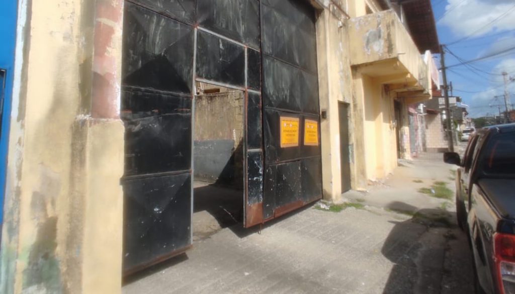 Decon interdita abatedouro clandestino de aves em Fortaleza