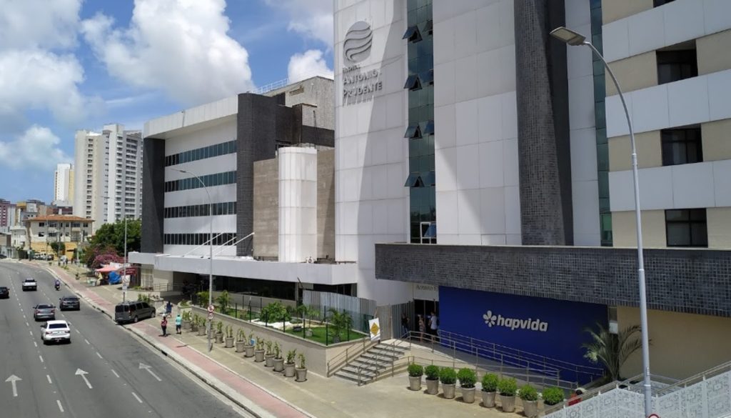 Decon multa Hospital Antonio Prudente em mais de R$ 550 mil por problemas em documentação, atendimento e infraestrutura 