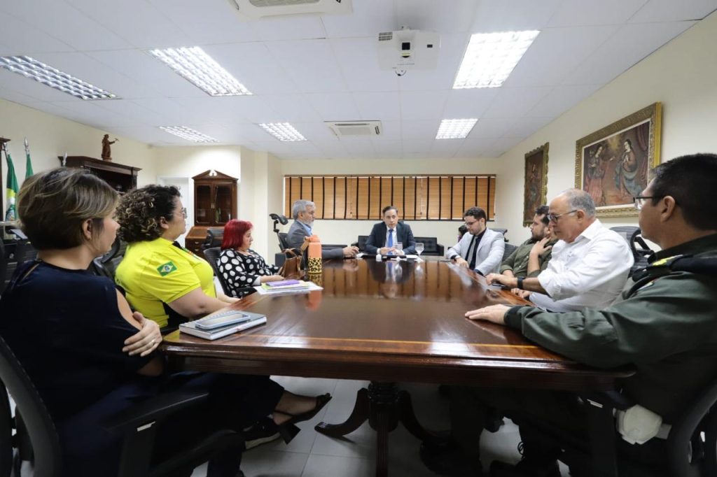 MP do Ceará, Detran e PRE criam grupo de trabalho para intensificar fiscalização do transporte escolar no estado 