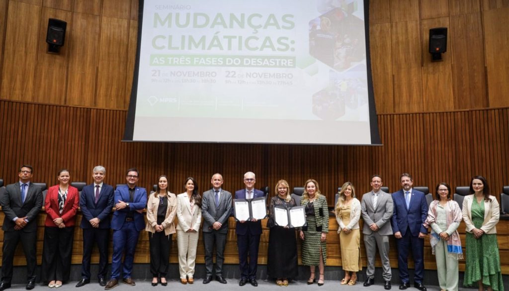 MP do Ceará assina pacto para atuar na prevenção e gestão de desastres socioambientais