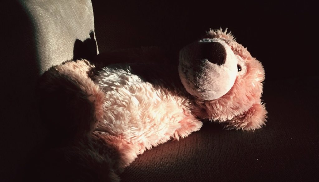 Justiça acolhe pedido do MP do Ceará e condena homem por estuprar a própria filha após adolescente denunciar caso à escola 