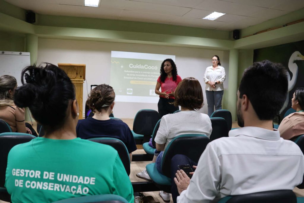 Com passeio de barco, projeto Cuida Cocó é apresentado a conselheiros do FDID  