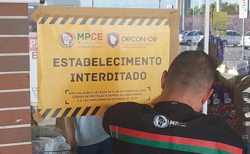 Decon interdita supermercado e autua outros oito estabelecimentos por irregularidades sanitárias em Juazeiro do Norte