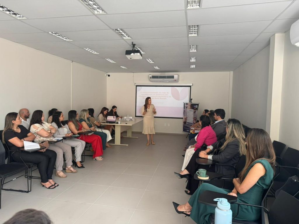 Projeto Rede Mulher do MP do Ceará é lançado em Itapajé para estabelecer fluxo de atendimento a mulheres vítimas de violência doméstica e familiar 