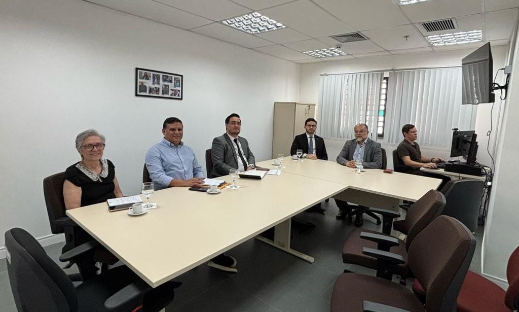 MP do Ceará realiza audiência para discutir educação para idosos de ILPIs de Fortaleza