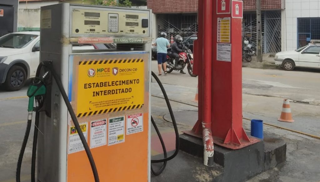 Decon interdita posto em Fortaleza por irregularidades na composição dos combustíveis 