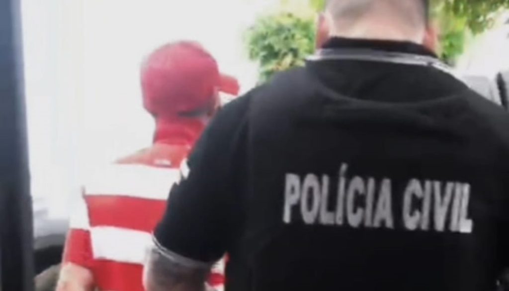 Operação do MP do Ceará e da Polícia Civil resulta em prisão de servidor público suspeito de agredir, ameaçar e perseguir ex-companheira em Madalena