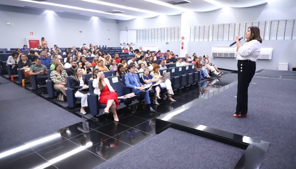 Projeto do MP do Ceará mobiliza municípios para fortalecer políticas públicas voltadas à primeira infância