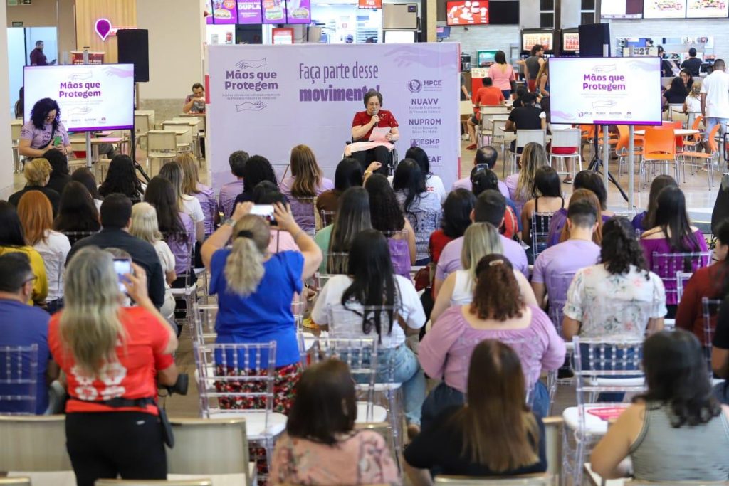 Neste sábado (30), Movimento Mãos que Protegem do MP do Ceará destaca educação como ferramenta de combate à violência contra a mulher