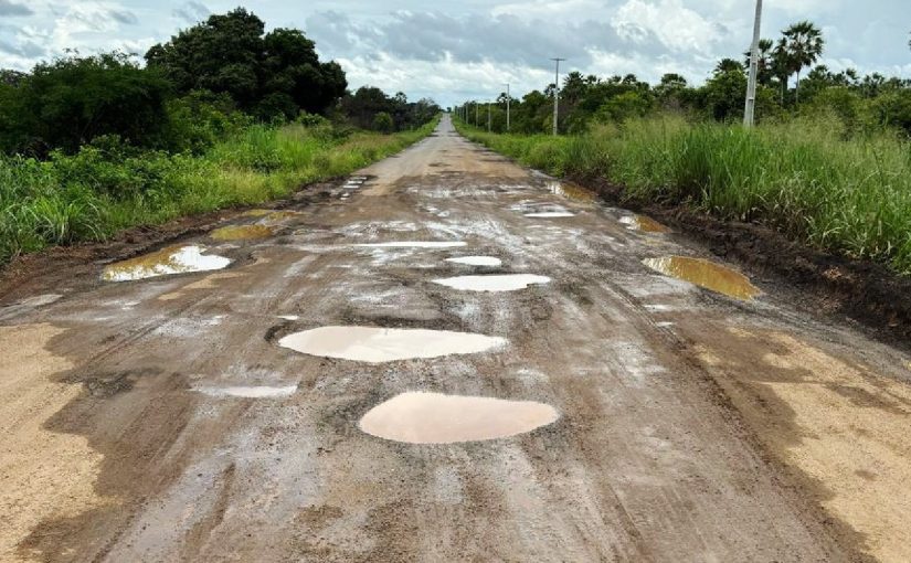 MP cobra que Superintendência de Obras Públicas recupere a CE-329 no trecho da “Estrada da Amanaiara”, que liga a BR 403 a Reriutaba