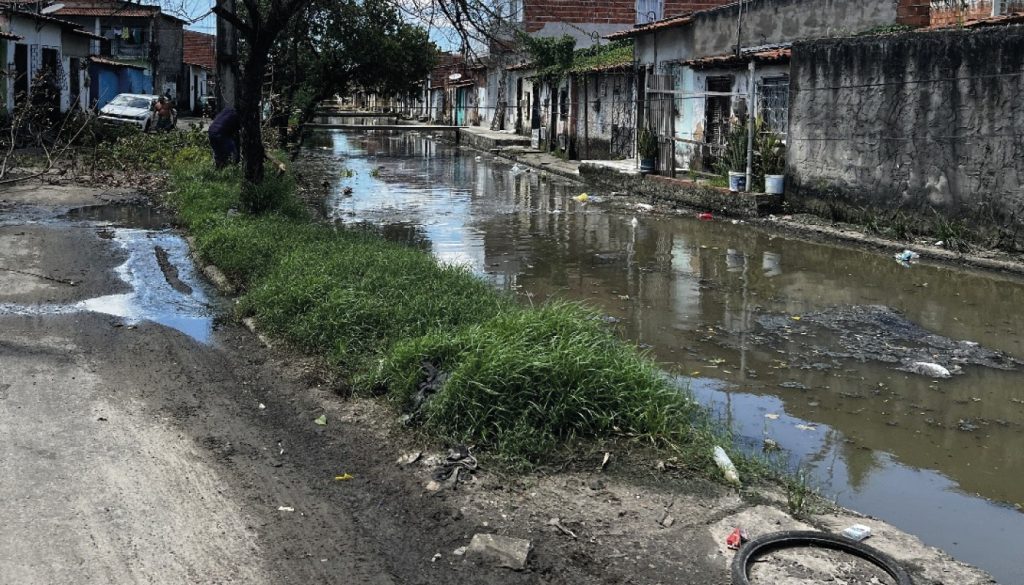 Em revisão do Plano Diretor de Fortaleza, MP apresenta propostas para áreas de risco e incentiva população a participar de debates