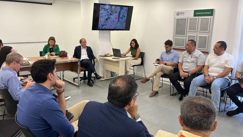 MP do Ceará discute com poder público e clubes de futebol soluções para reduzir engarrafamentos e impactos da obra do VLT no entorno da Arena Castelão