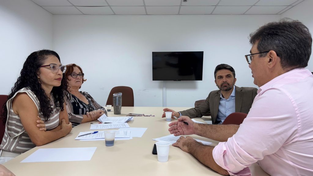 Em reunião, MP e Secretaria de Urbanismo e Meio Ambiente de Fortaleza discutem ações para garantir o uso adequado dos espaços públicos e evitar ocupações irregulares