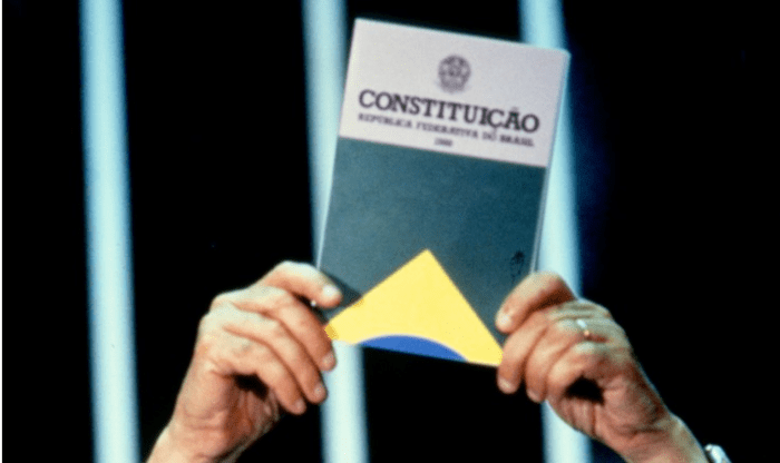 Promulgação da Constituição Federal, conhecida como a Constituição Cidadã. 
