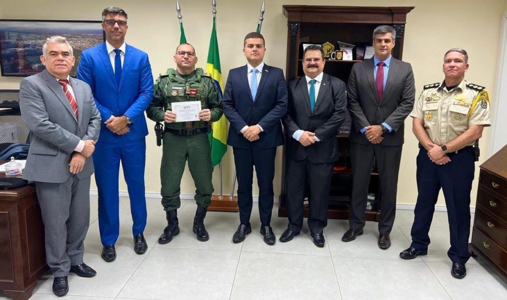 PGJ e comandante-geral da Polícia Militar do Ceará alinham integração estratégica em ações de combate ao crime organizado 