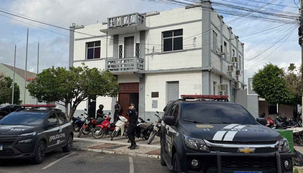 Operação do MP do Ceará investiga suspeita de superfaturamento na compra de “kits de matemática” para escolas públicas de Várzea Alegre 