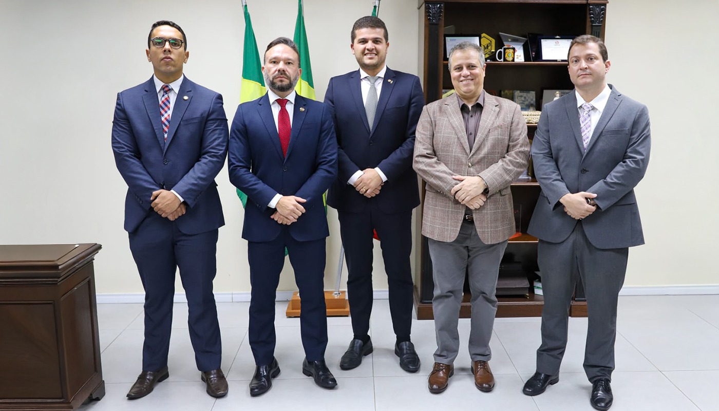 MP do Ceará e Academia Estadual de Segurança Pública alinham ações integradas de ensino e aperfeiçoamento institucional