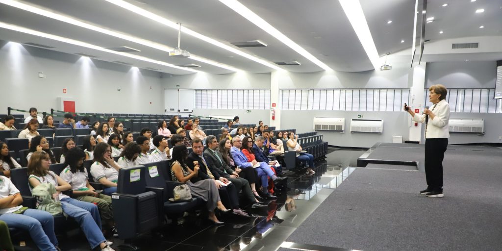 Debate sobre desenvolvimento urbano da capital e exposição sobre evolução do MP na cidade abrem atividades do aniversário