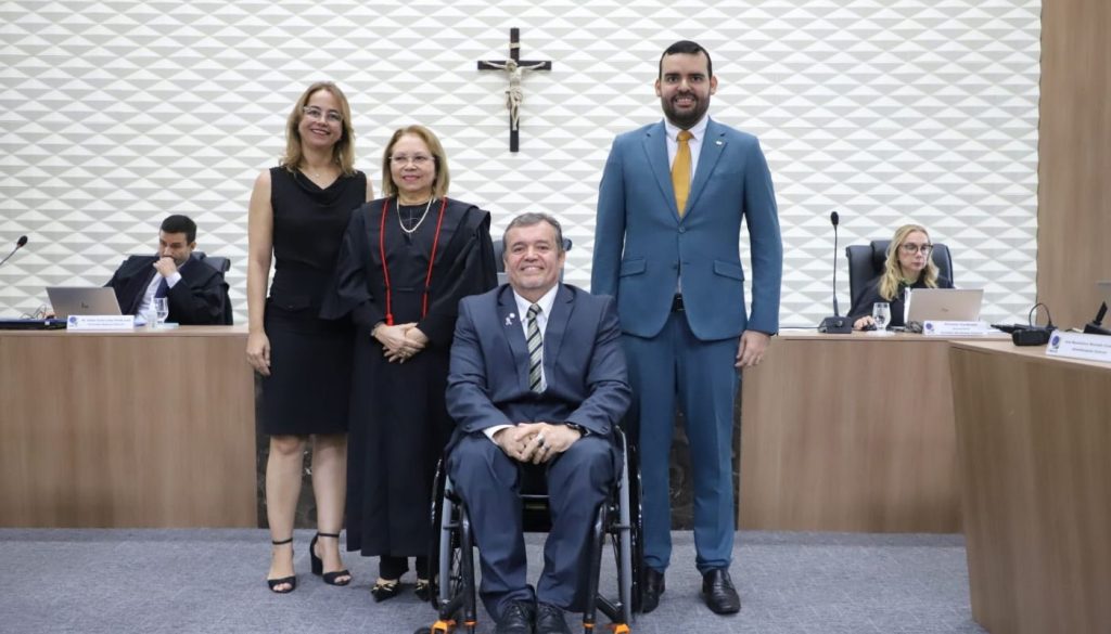 MP do Ceará firma acordo com TRE e OAB para promover acessibilidade e inclusão de pessoas com deficiência nas próximas eleições