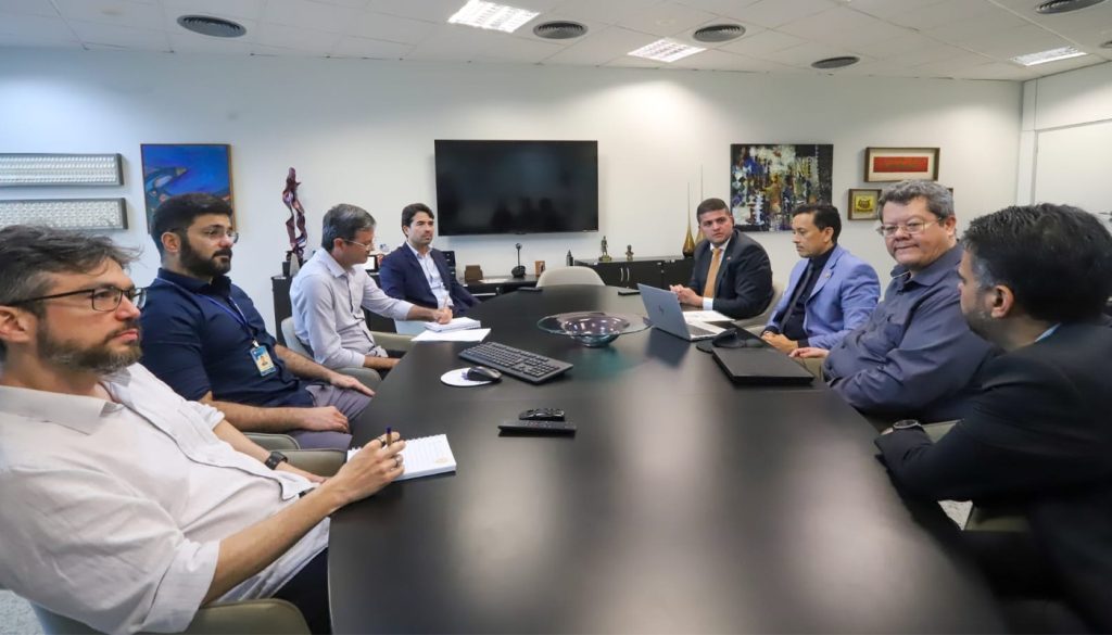 Em reunião institucional, MP do Ceará e TCE discutem ações integradas de proteção ao patrimônio público