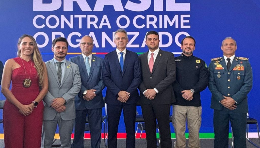 Procurador-geral de Justiça do Ceará participa do lançamento do Programa Brasil Contra o Crime Organizado, em Brasília