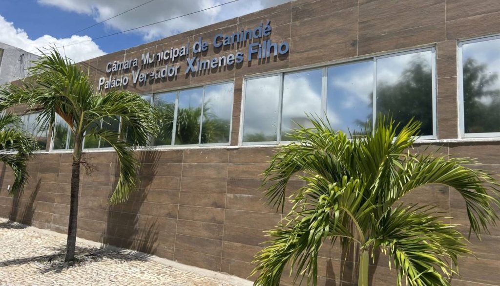 MP do Ceará firma acordo para que a Câmara Municipal de Canindé atualize Portal da Transparência