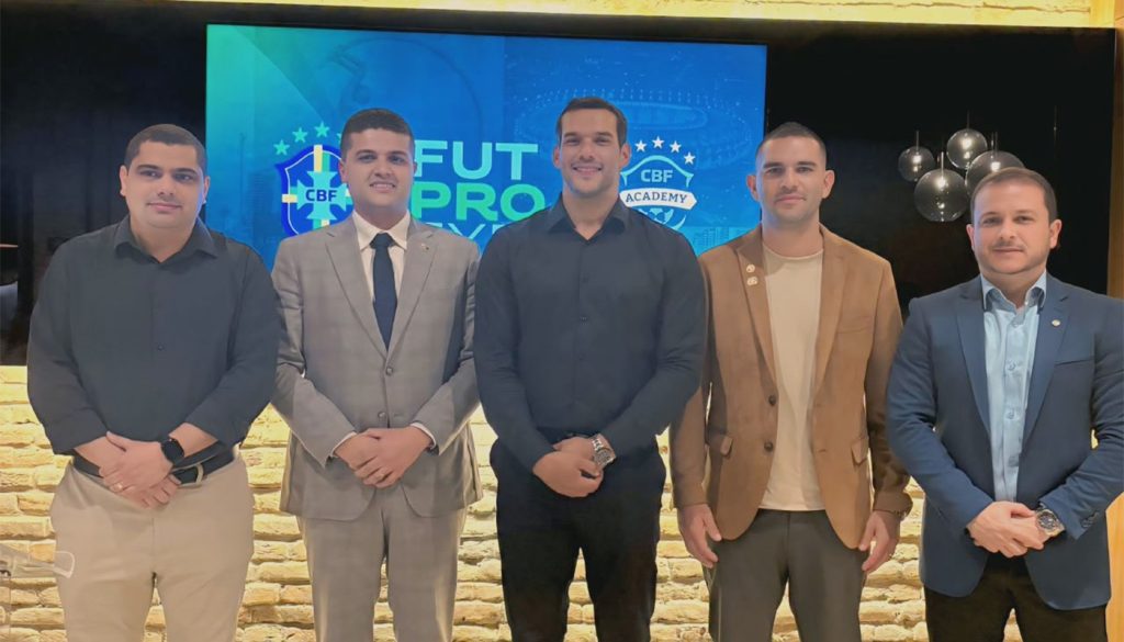 Membros do MP do Ceará participam da FutPro Expo 2026 e dialogam com presidente da CBF sobre defesa do torcedor