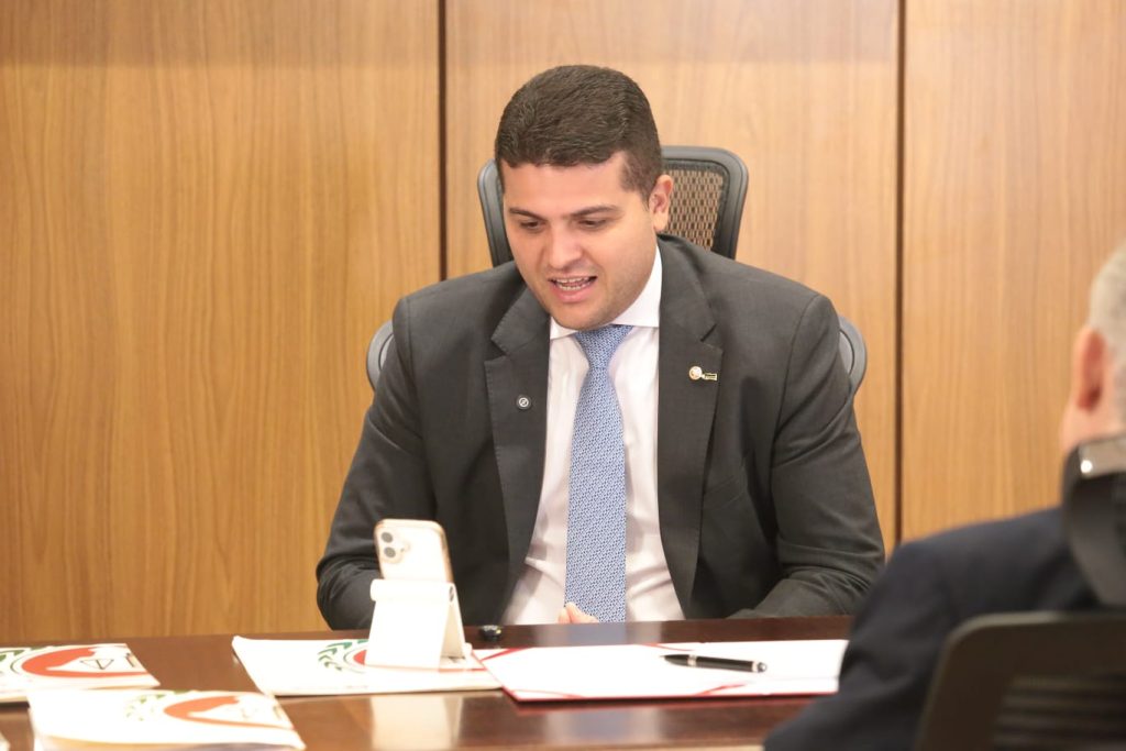 MP do Ceará convoca 35 candidatos aprovados no concurso para promotor de Justiça
