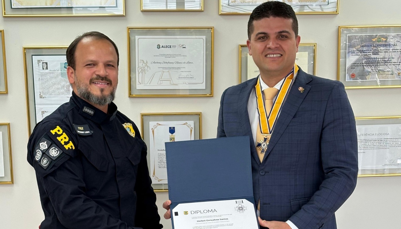 PGJ Herbet Santos é agraciado com a Medalha Washington Luís da Polícia Rodoviária Federal