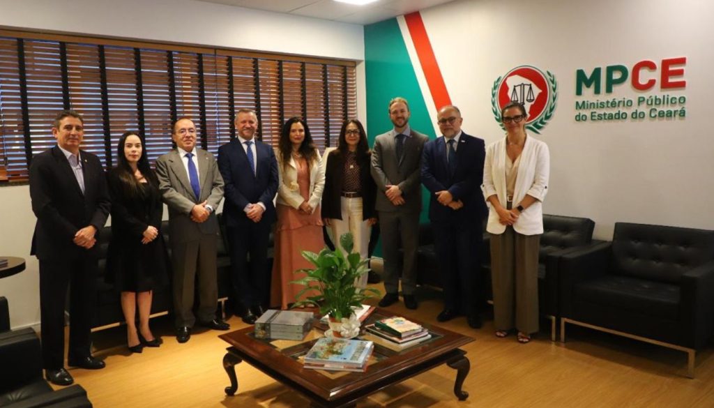 MP do Ceará recebe conselheira do CNMP e apresenta iniciativas voltadas à defesa dos direitos fundamentais e ao acolhimento de vítimas de violência